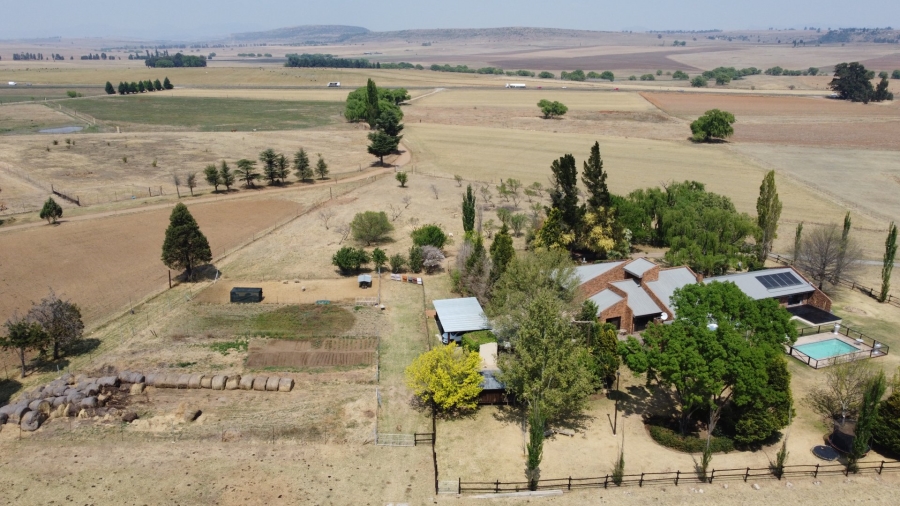 5 Bedroom Property for Sale in Bethlehem Rural Free State